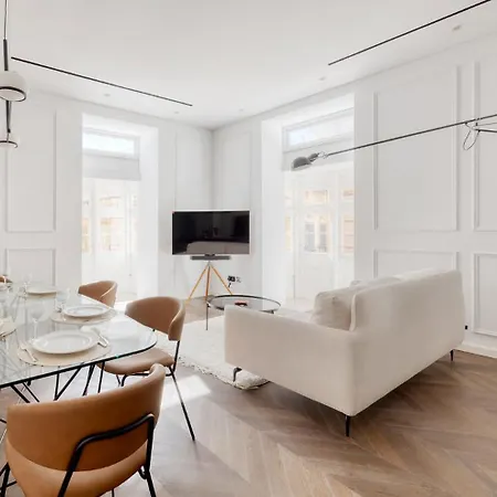 Apartment Opulent Elegance In Lux Retreat