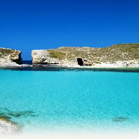 Opulent Elegance In Lux Retreat Valletta