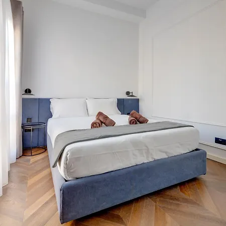 Opulent Elegance In Lux Retreat