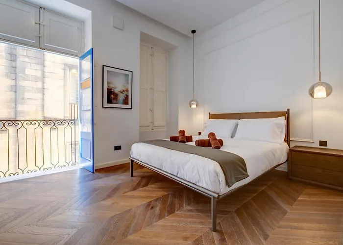 Apartment Opulent Elegance In Lux Retreat