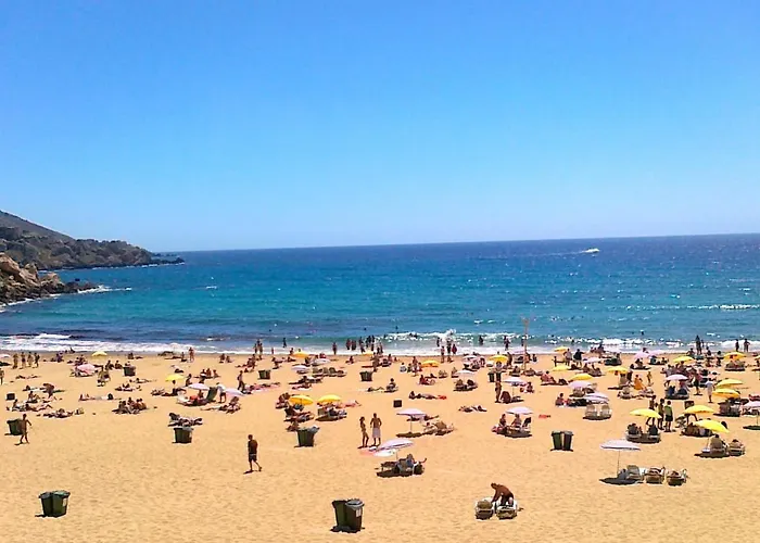 Opulent Elegance In Lux Retreat *