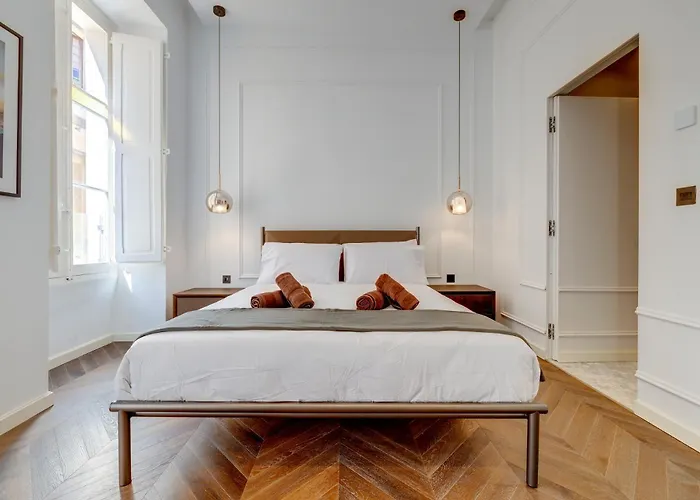 Opulent Elegance In Lux Retreat Apartment Valletta